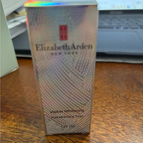 NIB Elizabeth Arden Visible Whitening Pure Moisturizing Toner brand new … - Picture 2 of 3